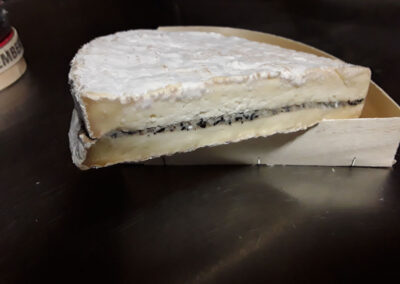 Brie de Maux rotchild with black truffle wedge